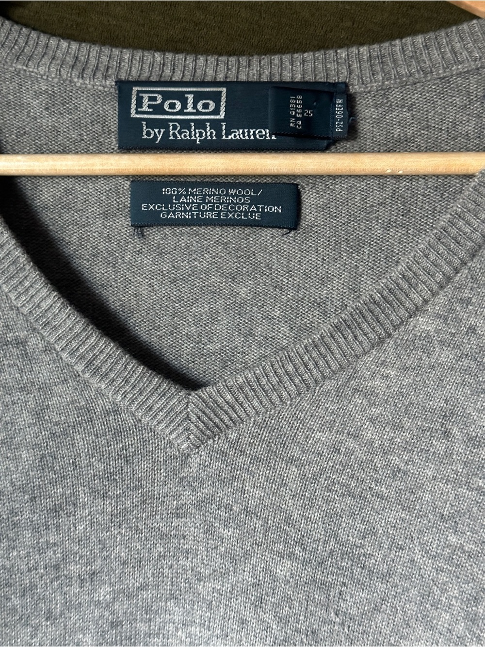 POLO Ralph Lauren 100% Merino Wool Light Gray V-Neck Sweater with Burgundy Pony